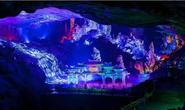 17岁港姐承认收到周星驰律师函,受访时略显失落:有点不开心